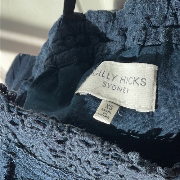 COPY - Navy Blue Top - Picture 3 of 3